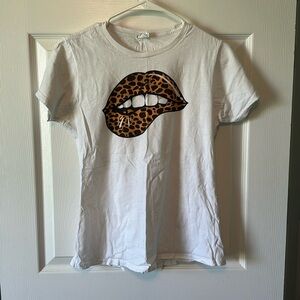 Leapard Lips Graphic Tee